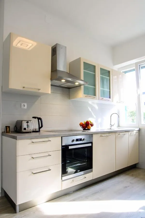Tonka'S Beautiful Apartment In City Centre Split