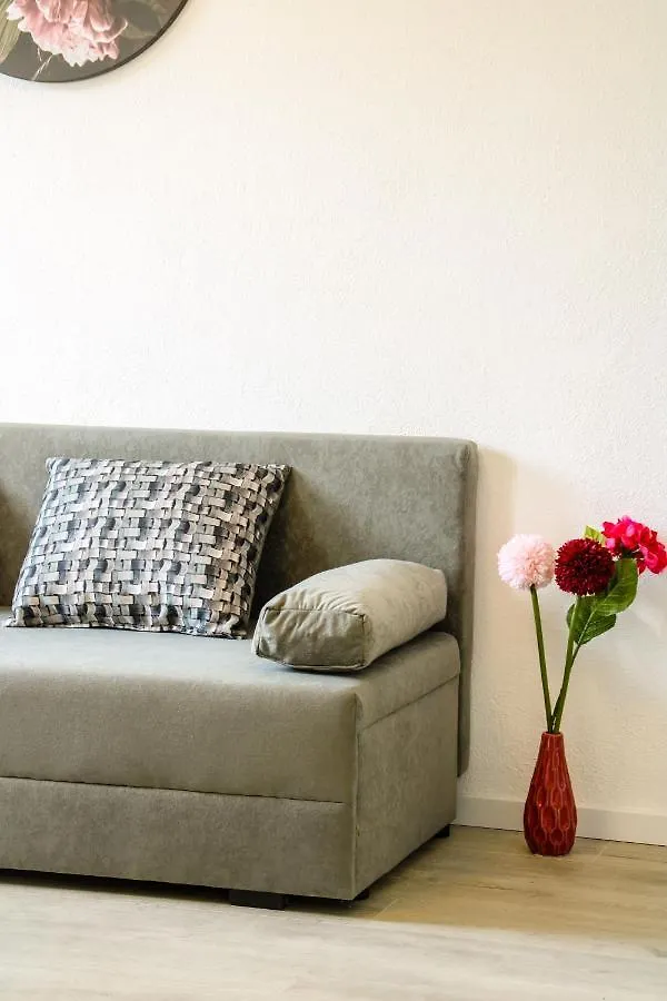 Tonka'S Beautiful Apartment In City Centre Split