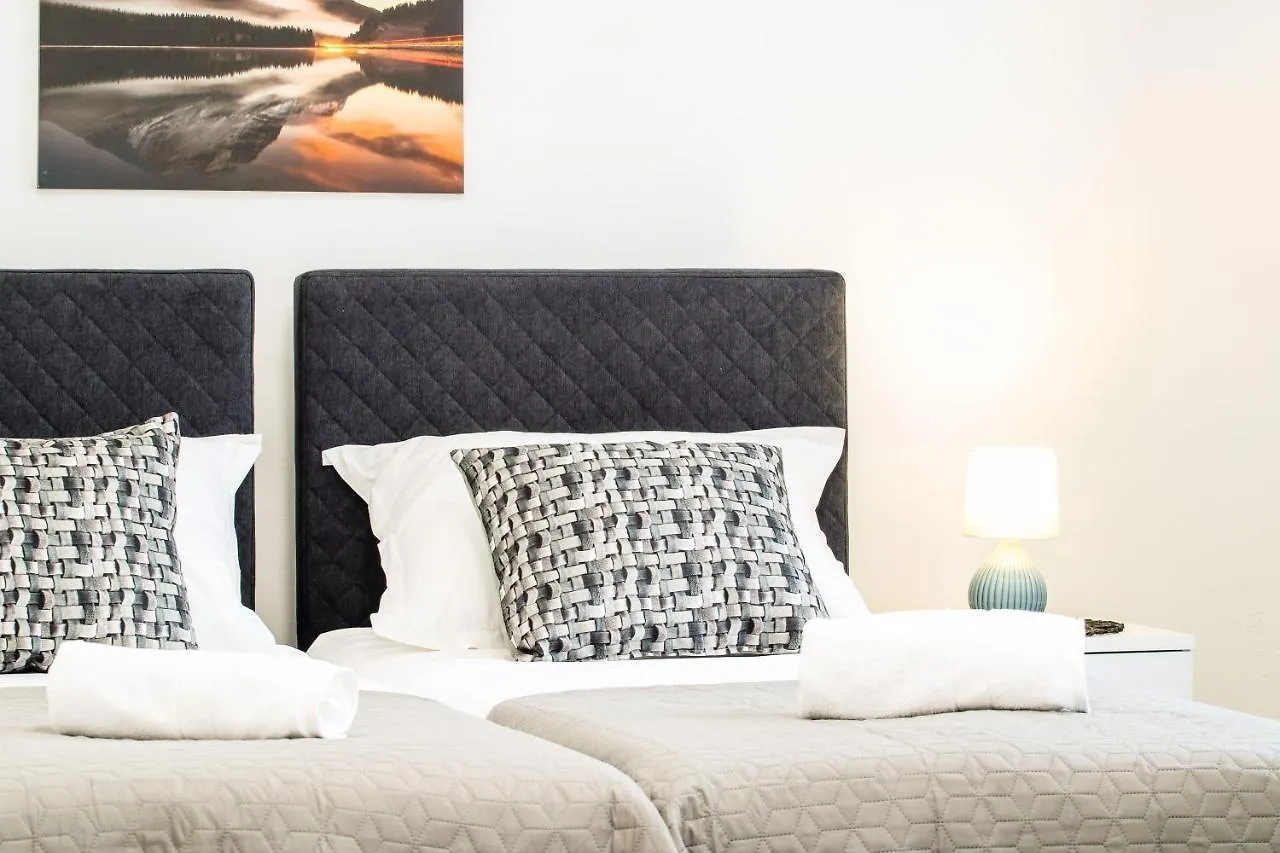 Tonka'S Beautiful Apartment In City Centre Split